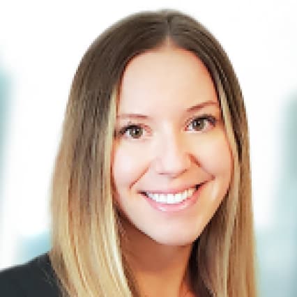 Headshot of Kristen McLaren